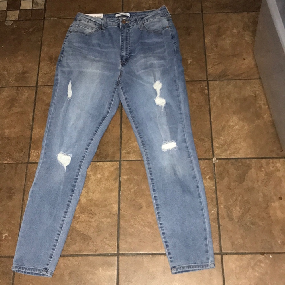 NWT Women’s Forever 21 Curvy Jeans